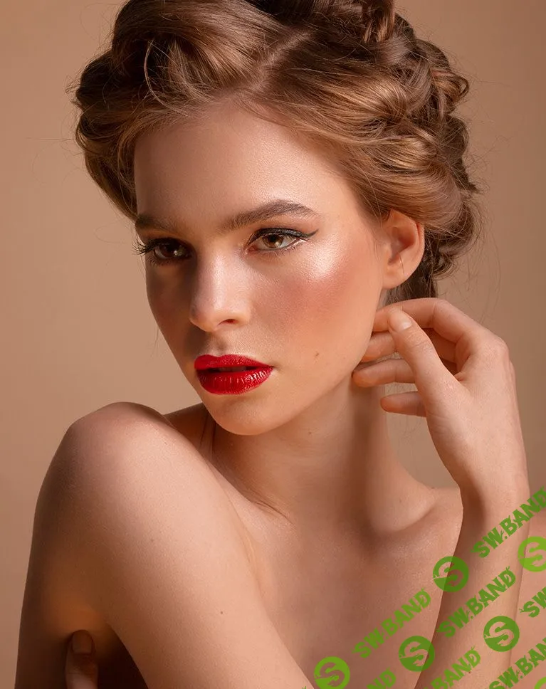 [Аарон Найс, Юлия Дэвид] Ретушь частотным разложением 2018