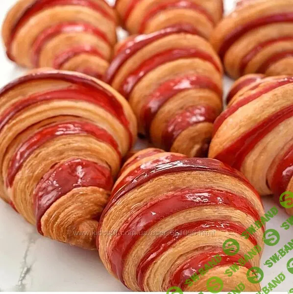 [Афина Исаакова] Слоёное дрожжевое тесто. Круассаны (2023)