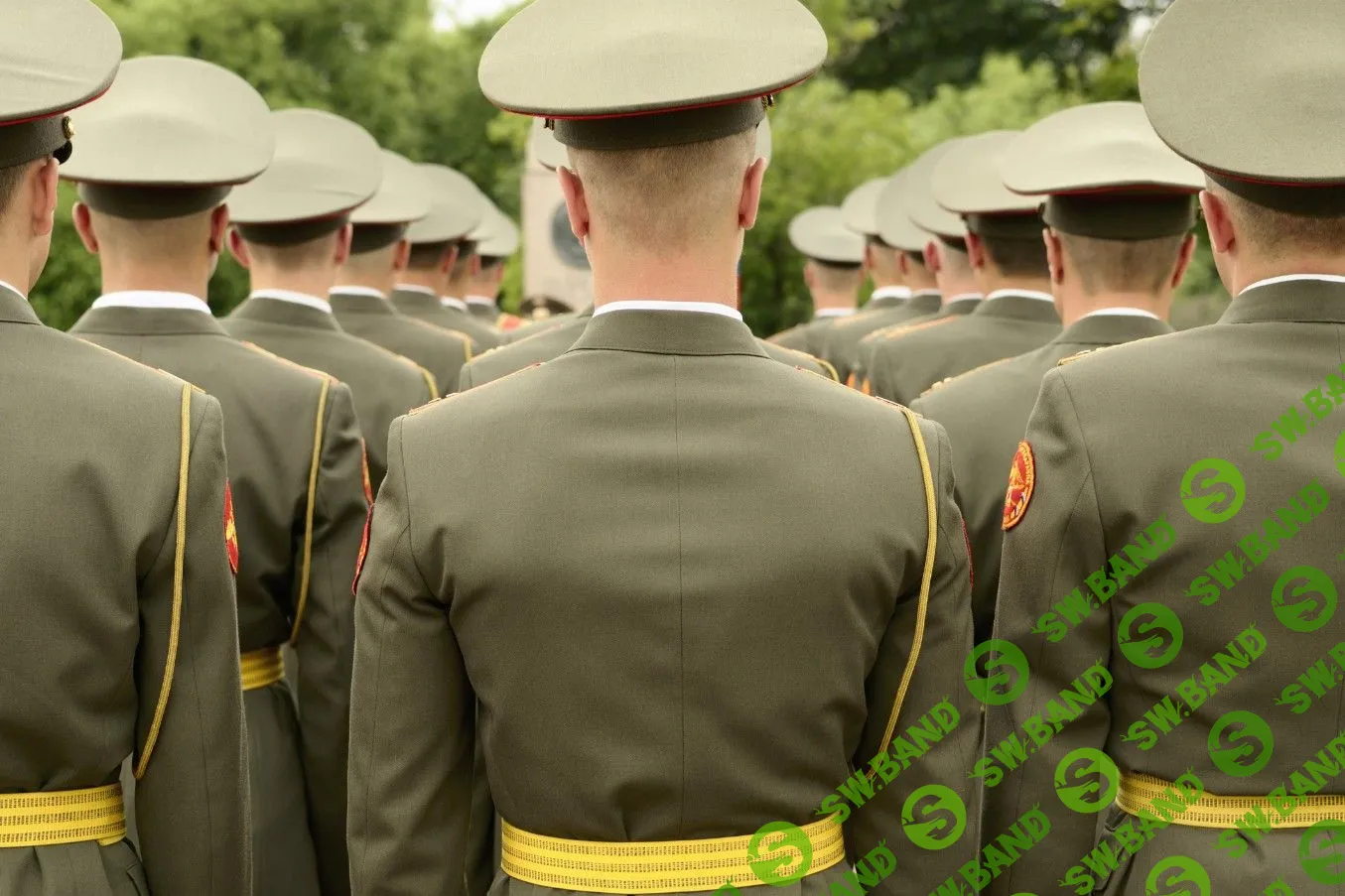 Бизнес обяжут сохранять рабочие места за сотрудниками, ушедшими в армию