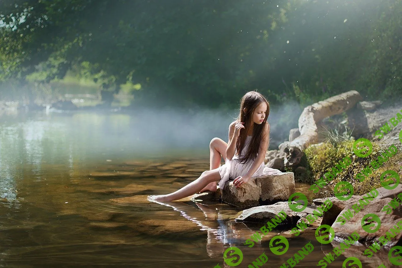 [Дмитрий Усанин] Девушка на реке