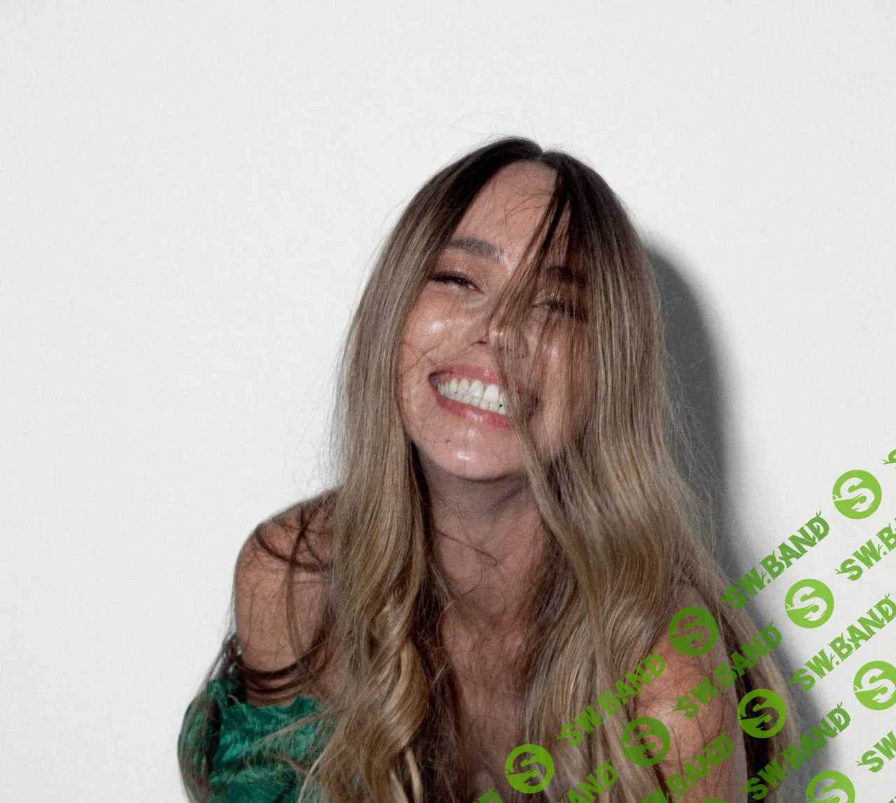 [Елена Корнилова] Отшикаринг по Корниловски. Рецепты красоты, которые работают быстро (2023)