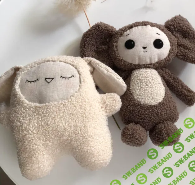 [Gala Palle, Елена Павленко] Выкройка подушки-овечки с мастер-классом по пошиву и выкройка игрушки Чебурашка в подарок (2026)