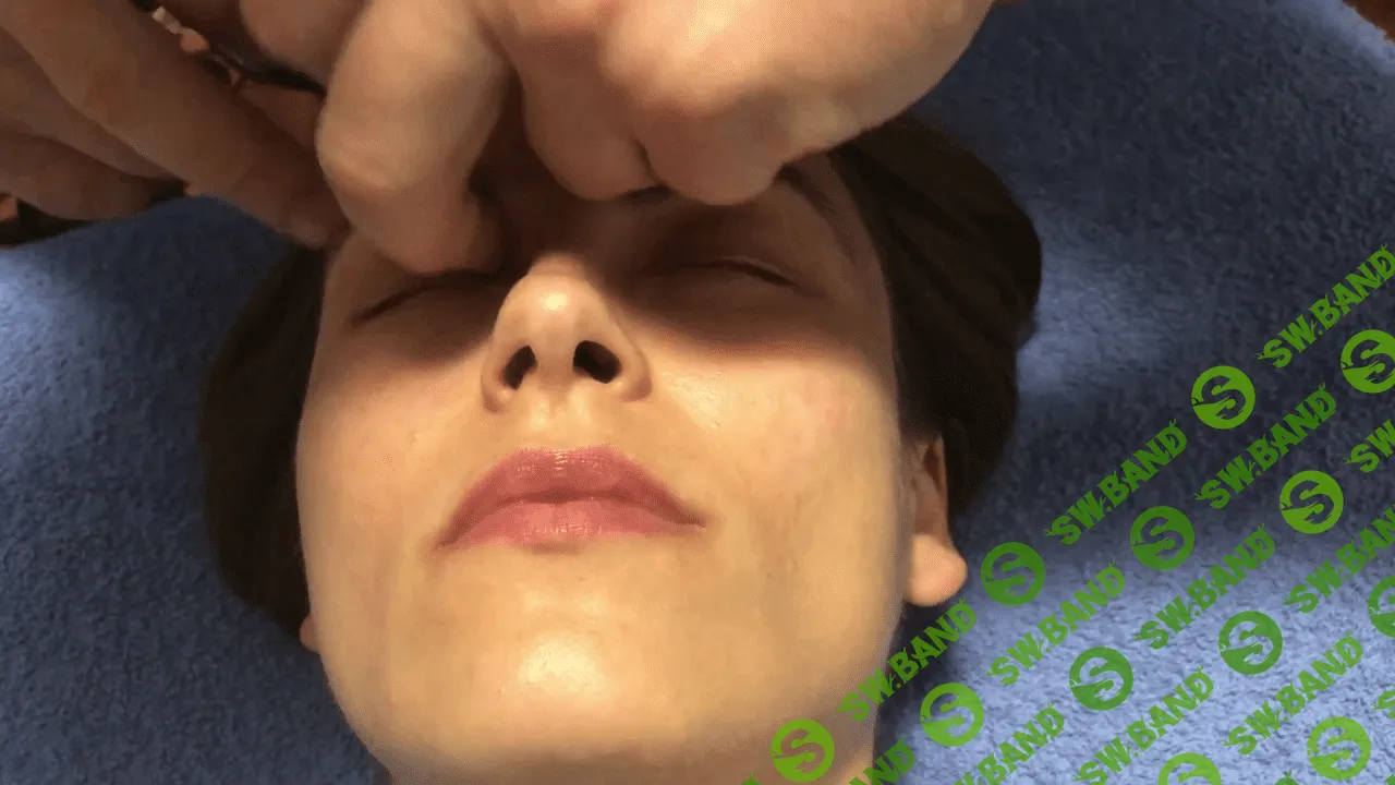 [Игорь Атрощенко] Методика мягкой мануальной коррекции опущения верхнего века (2020)