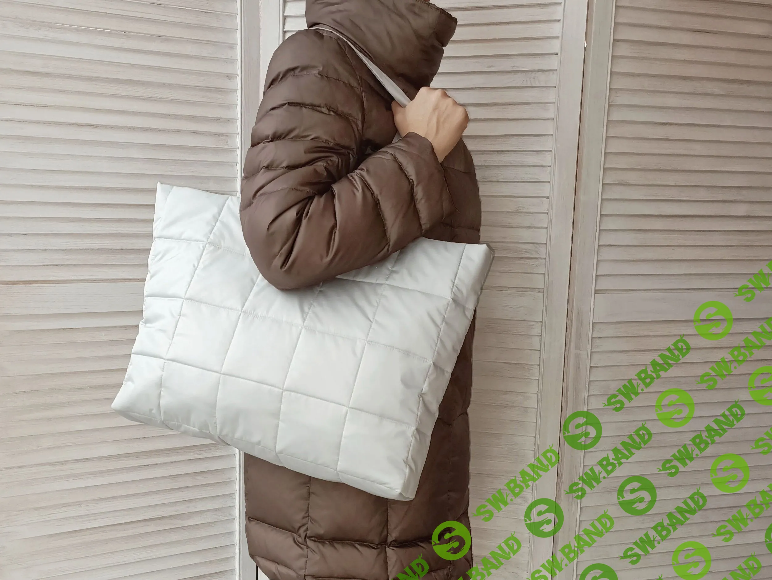 [Italiana School] Женская стеганая куртка” (2023)