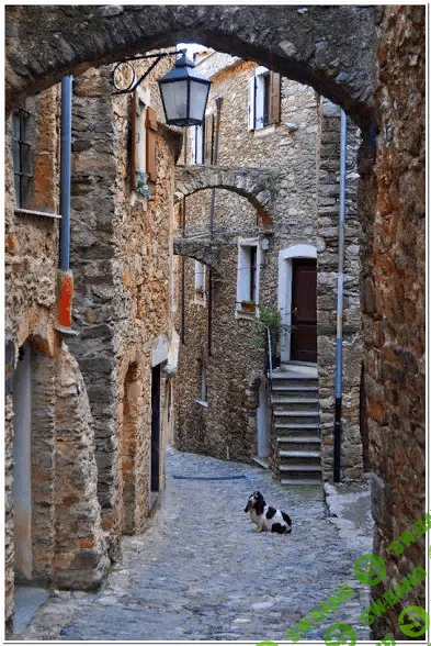 [Юлия Ромас] Секреты Мастеров - Запись выступления 2017-11-09 Старинная улочка в технике итальянского рисунка