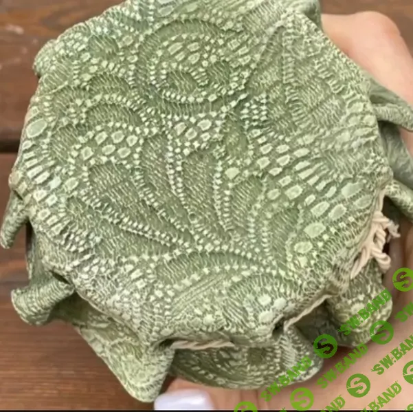 [Лёля Раевская] Мастер-класс 089. Рецепт кляксы. Декор баночки салфеткой (2024)