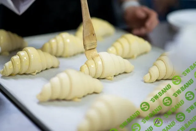 [Мария Селянина] Дрожжевая выпечка, бриошь и круассаны (2019)