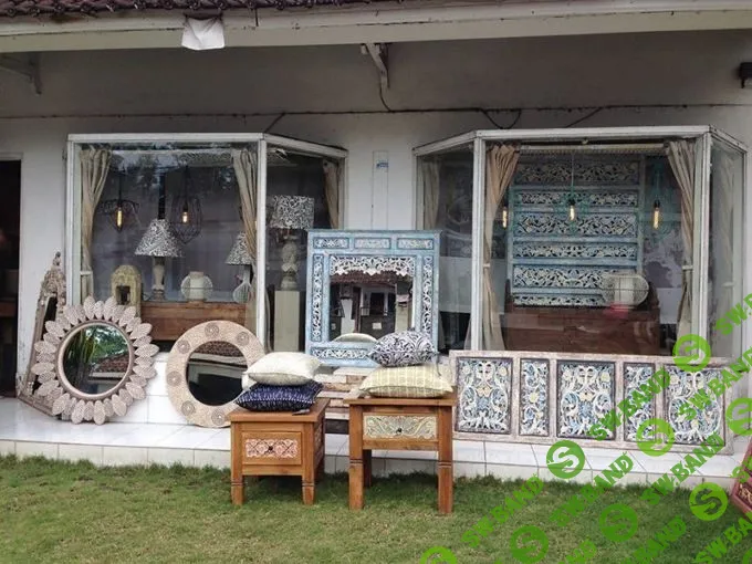 Москвич разочаровался в «шкафах из опилок», купил станок с ЧПУ и стал продавать деревянную мебель с этническими узорами