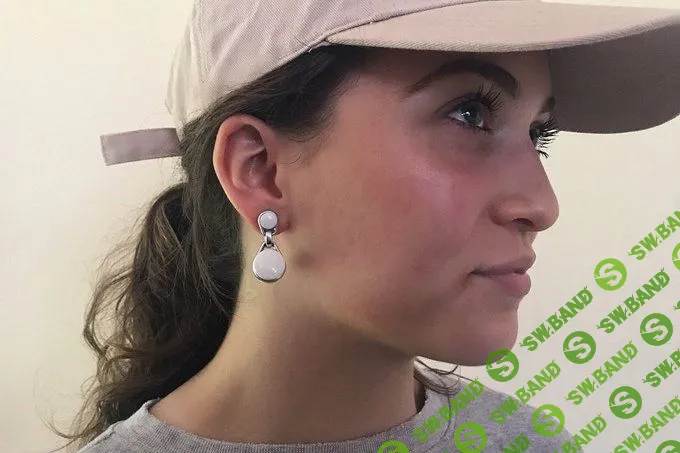 Стартап создал беспроводные наушники-серьги. Их почти невозможно потерять