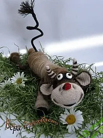 [Вера Терекбаева] Игрушка вязаная теленок Прошка