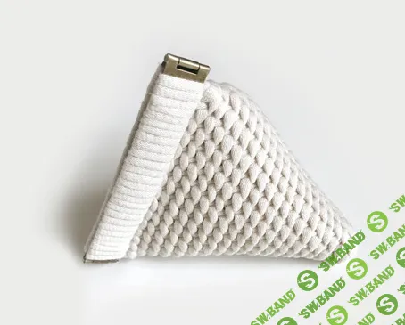 [Вязание] Косметичка Пирамида [Debrosse]