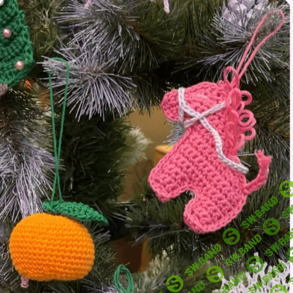 [Вязание] НГ игрушки "Лошадка и мандарин" [Colaknit.ru]