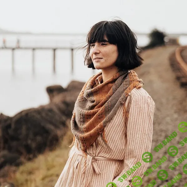 [Вязание] Шаль с полосками и кисточками спицами от одного края до другого Set Adrift