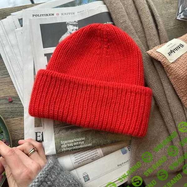 [Вязание] Шапка с отворотами для детей и взрослых, вязаная резинкой спицами Weekend Hat [Вяжи.ру] [PetiteKnit]