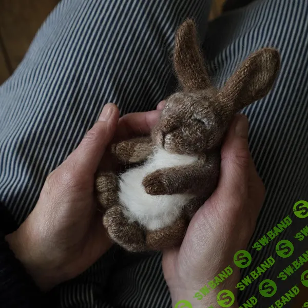 [Вязание] Вязаный спицами мягкий спящий зайчик Sleepy Bunny [Вяжи.ру] [Claire Garland]
