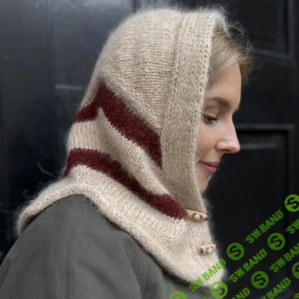 [Вяжи.ру, Norgardknitters] Стильный капюшон необычной конструкции Karen, вязаный спицами сверху (2025)